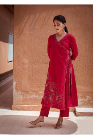 Urmul 'Hoor' Laal Ishq Cotton Kurti.(2pc kurta and pant set )
